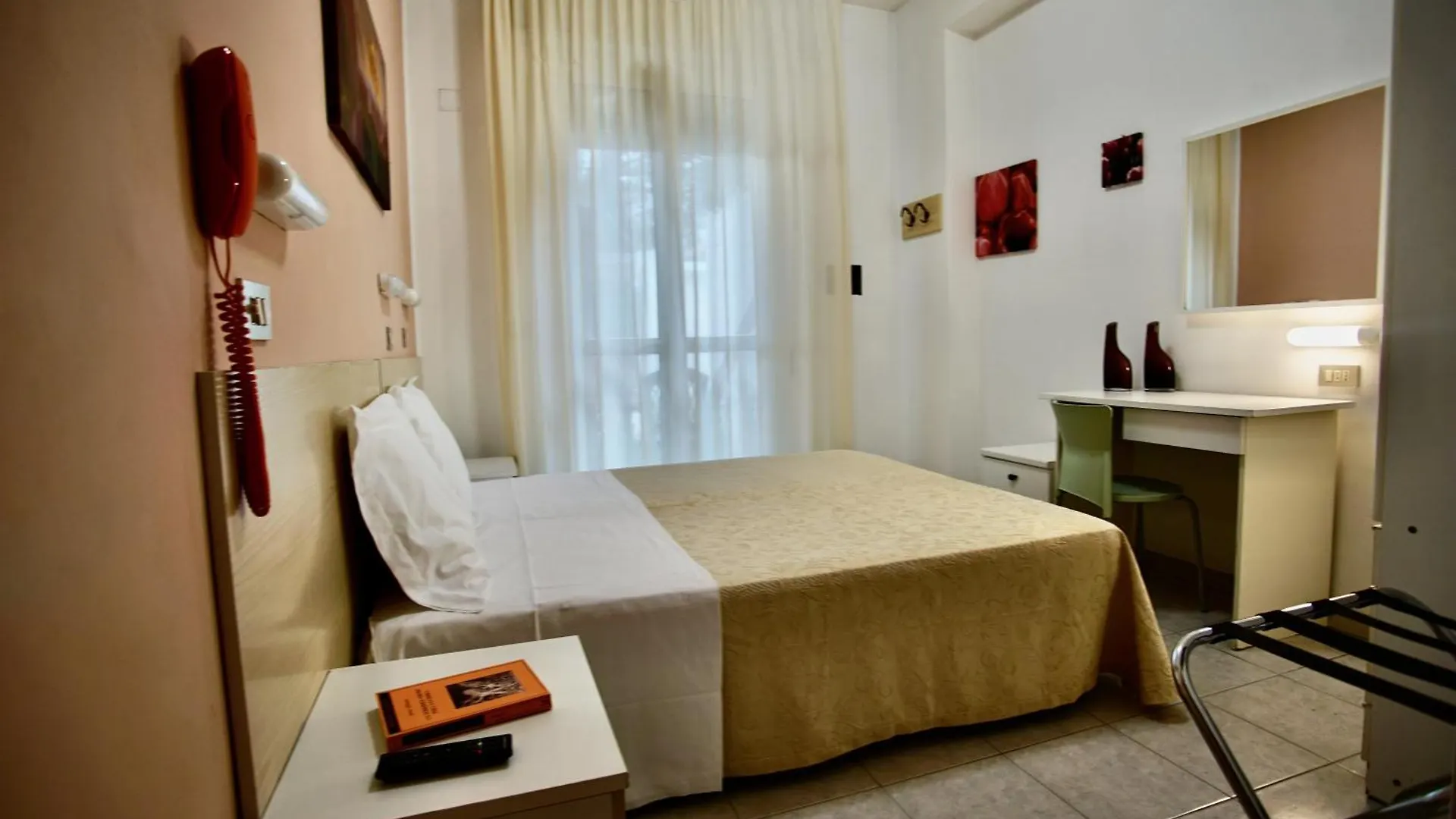 Hotel Dell'Angelo Rimini 2*,  Italy